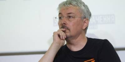 Міністр Ткаченко подав заяву про відставку