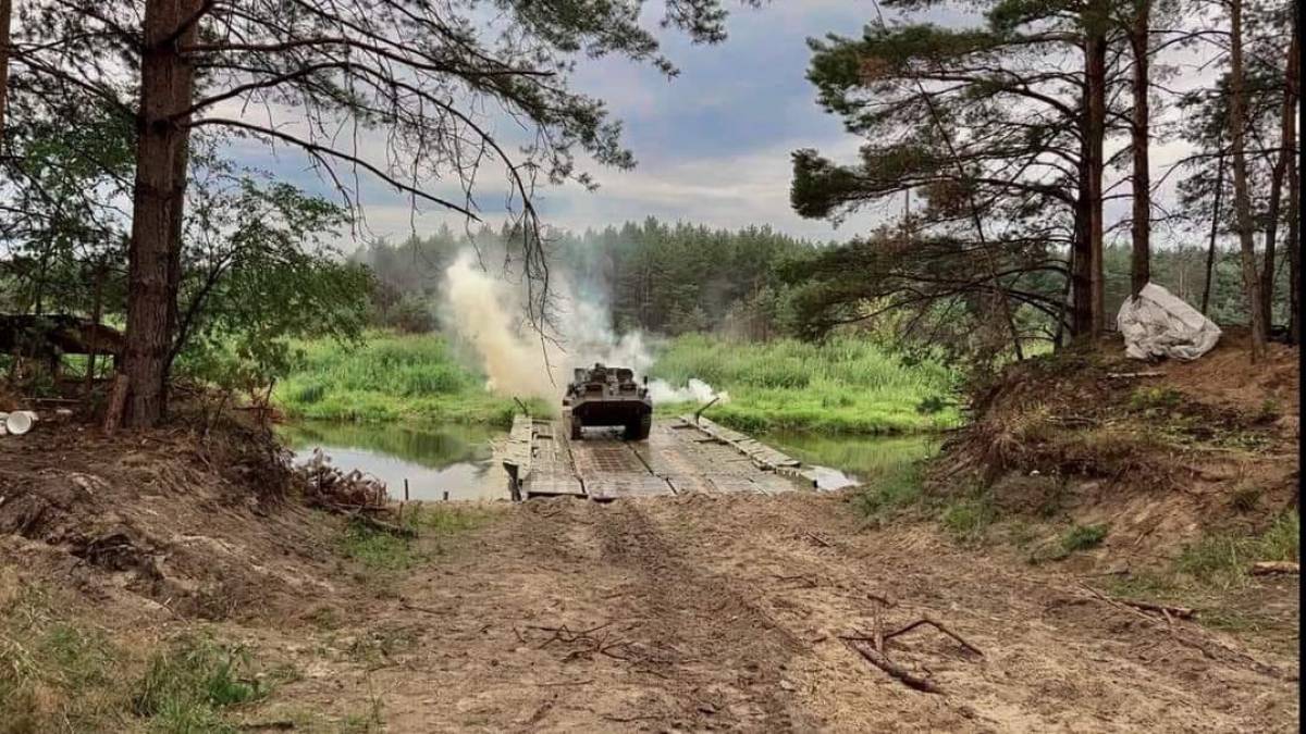 Загальні бойові втрати противника з 24.02.22 по 22.07.23 – Генштаб ЗСУ: 241330 (+640) осіб, 4140 (+7) танків, 8096 (+16) ББМ, 448 (+8) засобів ППО