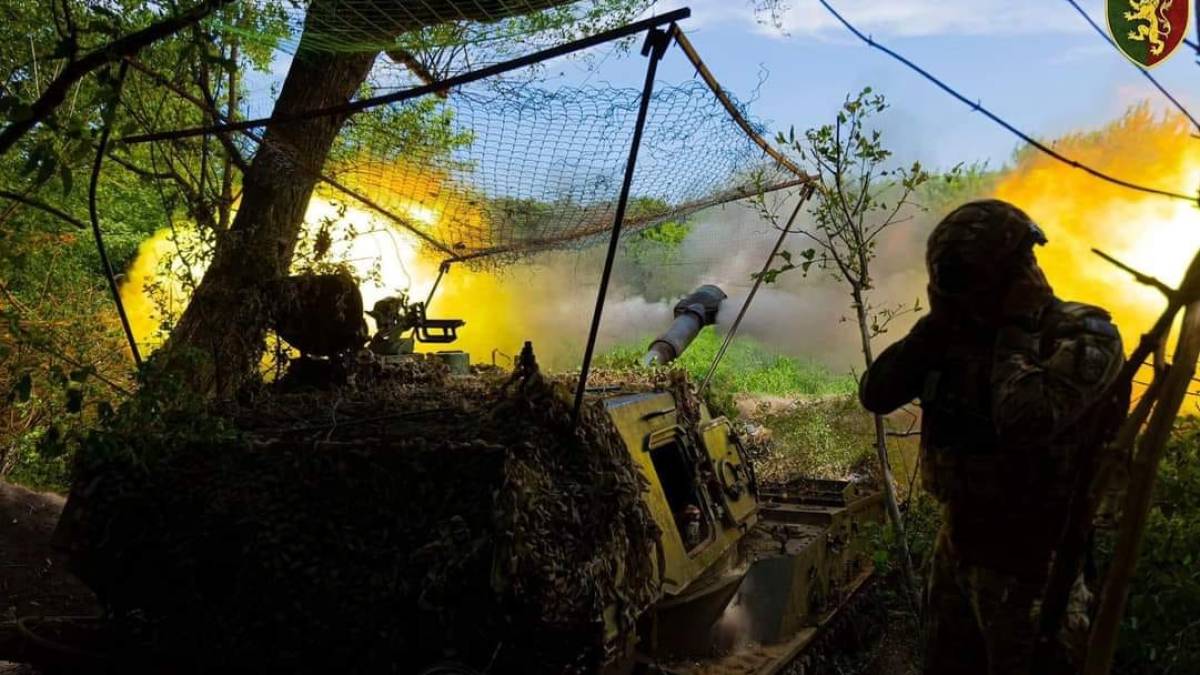 Загальні бойові втрати противника з 24.02.22 по 23.07.23 — Генштаб ЗСУ: 241960 (+630) осіб, 697 (+4) РСЗВ, 451 (+3) засіб ППО, 4151 (+11) танк