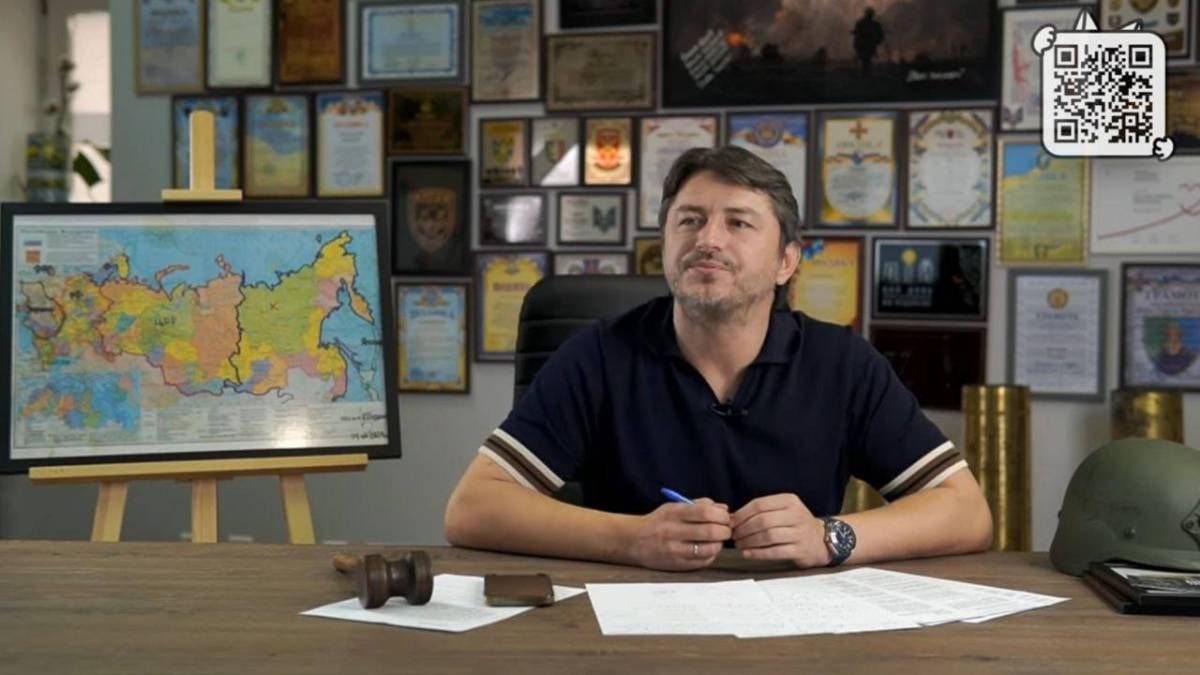 Сергій Притула продав на аукціоні карту Буданова з розділеною рф за рекордну суму