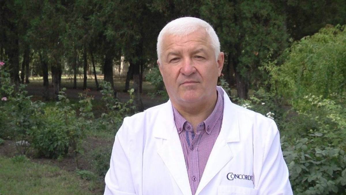 Запорізька облрада відмовилася поновлювати на посаді директора інфекційної лікарні, в якій загинуло 4 людей