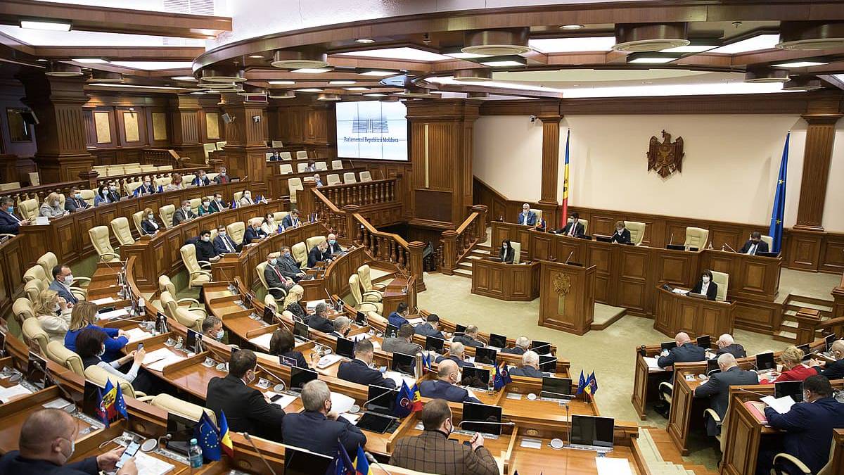 У Молдові знову продовжили надзвичайний стан через війну в Україні