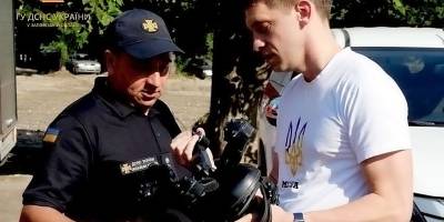 Запорізькі рятувальники отримали «протимінні чоботи»