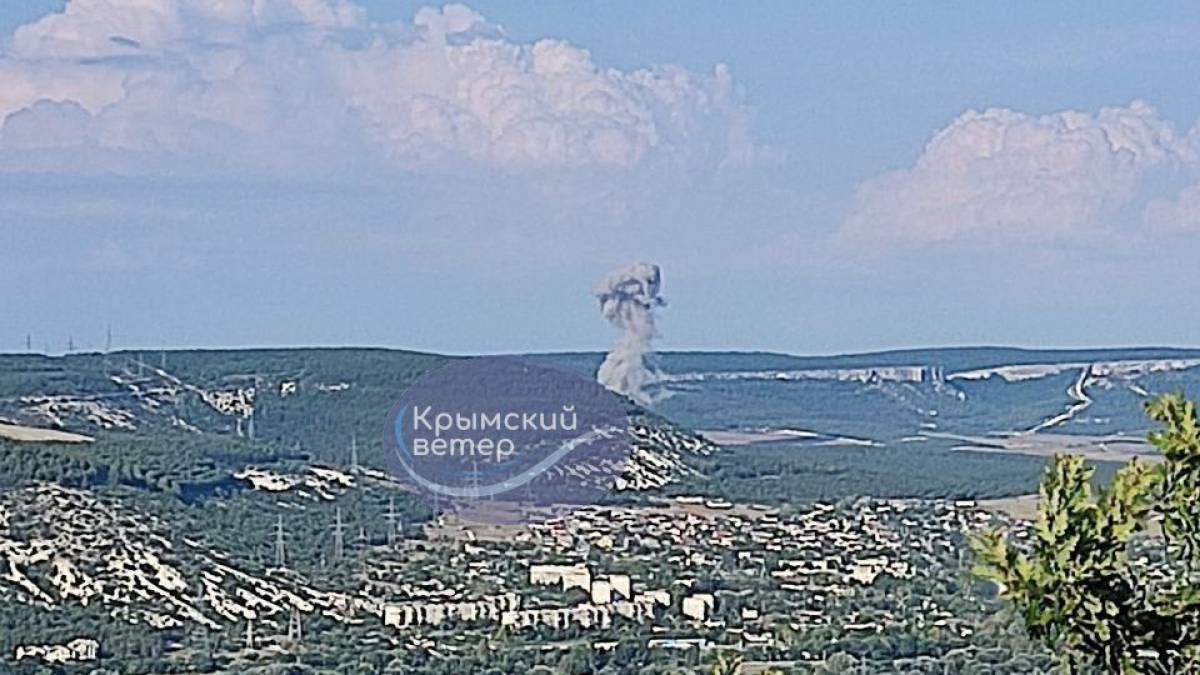 У  Севастополі пролунали потужні вибухи