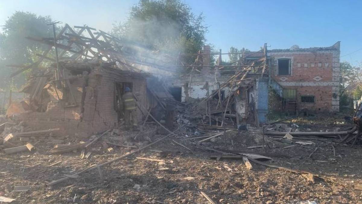 По Запорізькій області ворог завдав 75 ударів: поранено 53-річного чоловіка, надійшло 23 повідомлення про руйнування