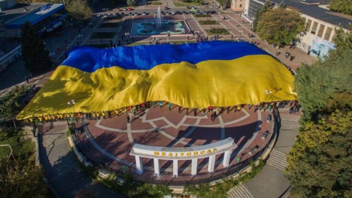 “Сильні разом”: у Запоріжжі з’явиться мурал подяки і єднання