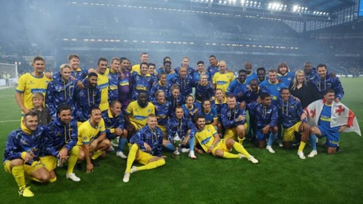 Благодійний матч Game4Ukraine: команди Шевченка та Зінченка розійшлися миром – як це було