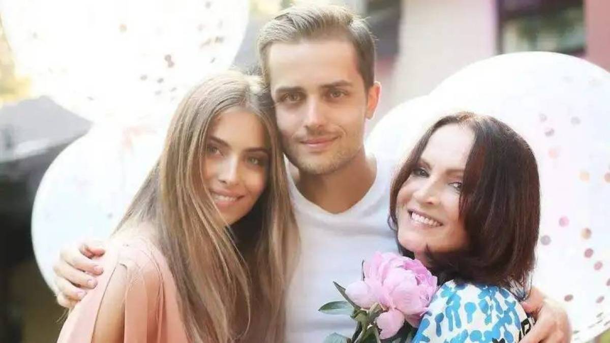 Куди зникли під час війни Софія Ротару та її рідні