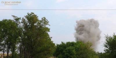 Запорізькі піротехніки знищили бойову частину та залишки ракети С-300