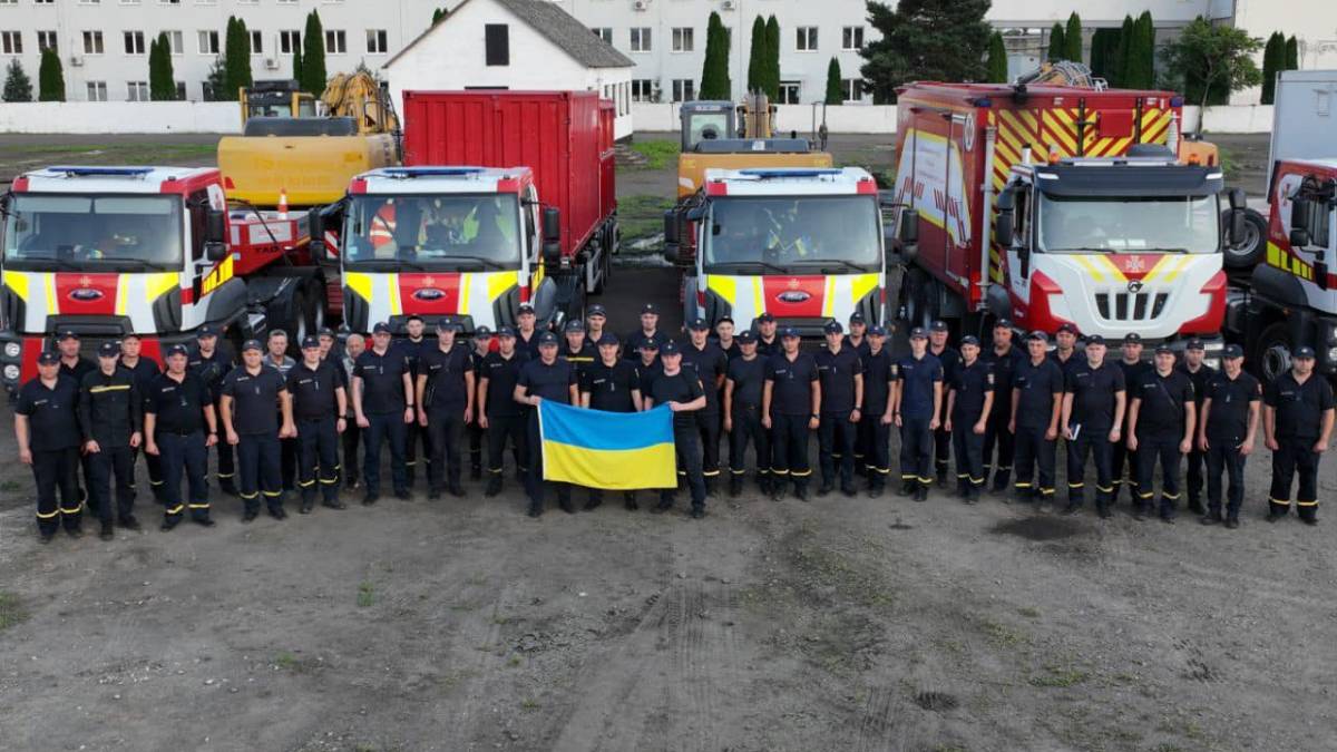 Українські рятувальники відбули до Словенії для допомоги в ліквідації наслідків повені