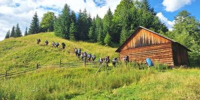 Юні туристи із Запоріжжя та Вільнянська побували на карпатських хребтах