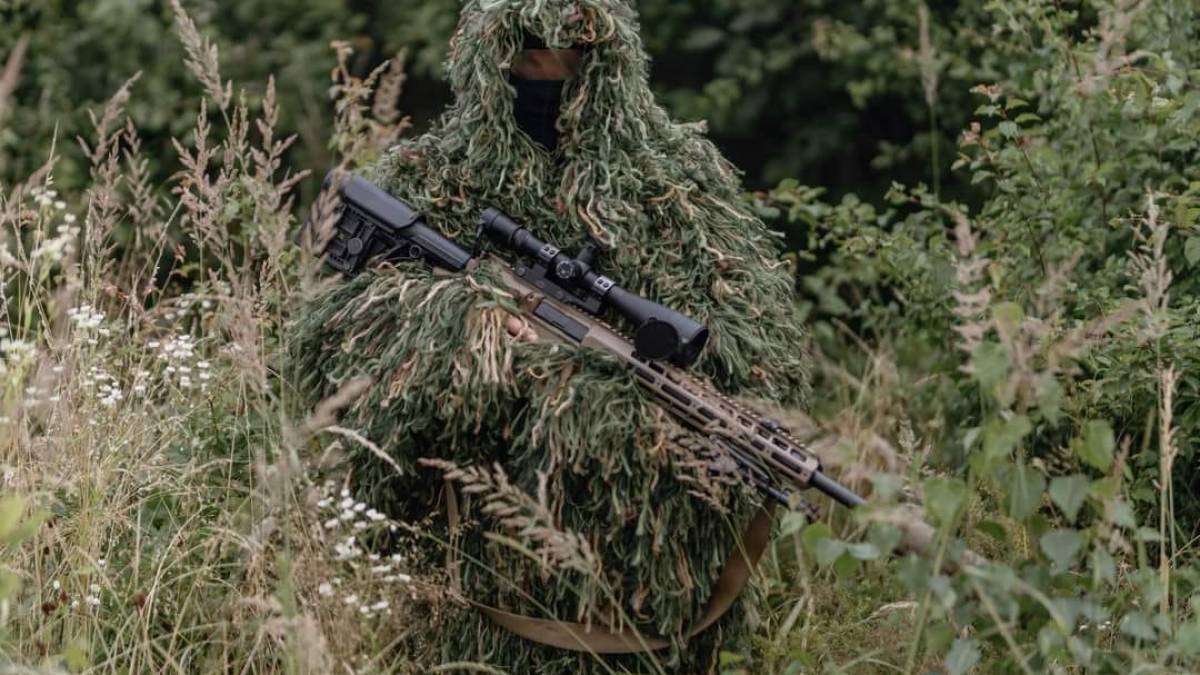 Загальні бойові втрати противника з 24.02.22 по 15.08.23 — Генштаб ЗСУ: 254920 (+540) осіб, 314 (+1) гелікоптерів, 482 (+3) засоби ППО, 5128 (+29) артсистем, 4242 (+29) БпЛА