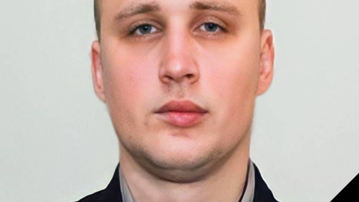Пішов із життя запорізький поліцейський, який отримав поранення під час авіаудару по Оріхову