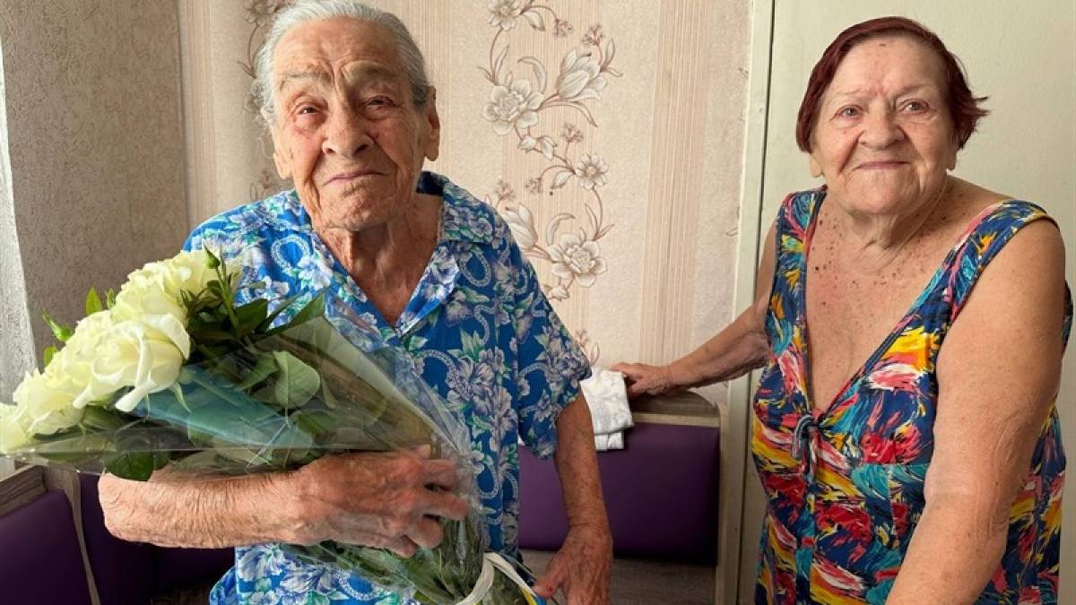 З позитивом та вірою по життю: багатодітна мешканка Запоріжжя відзначила 101-річчя