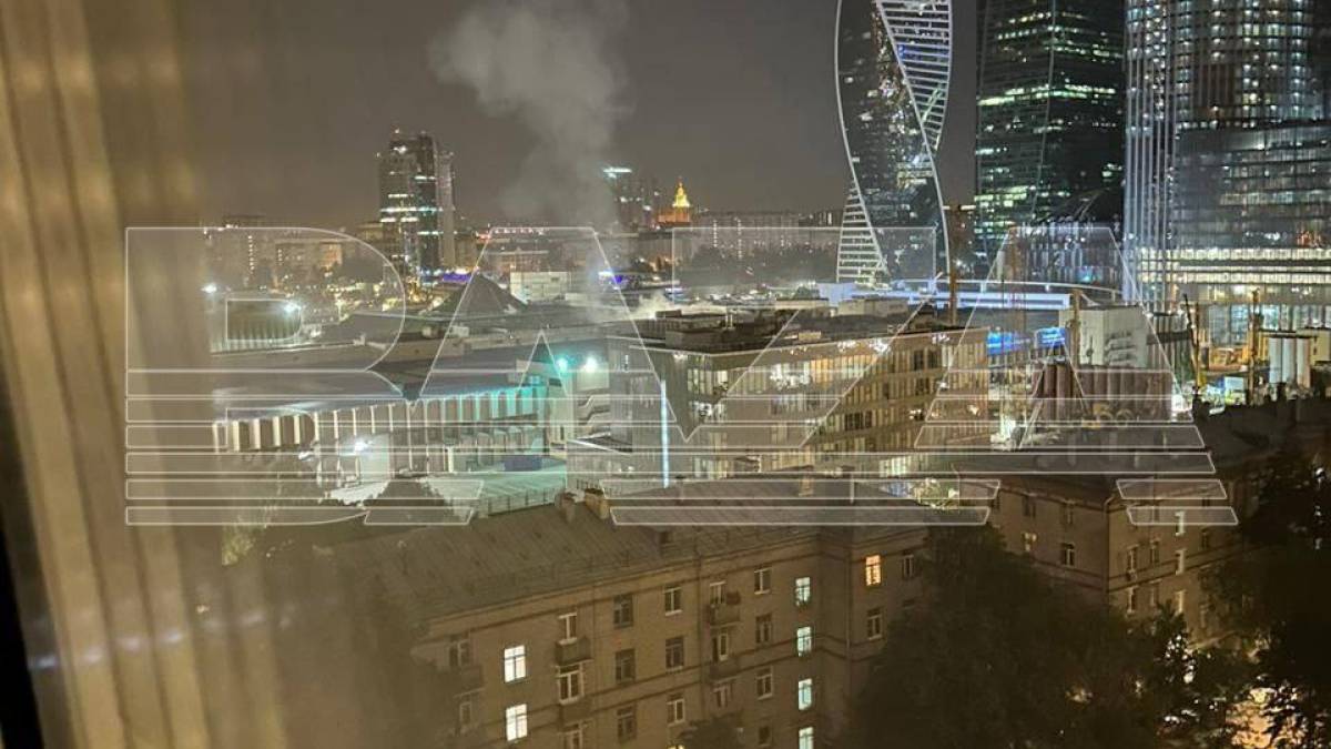 Під ранок у декількох районах Москви пролунали вибухи