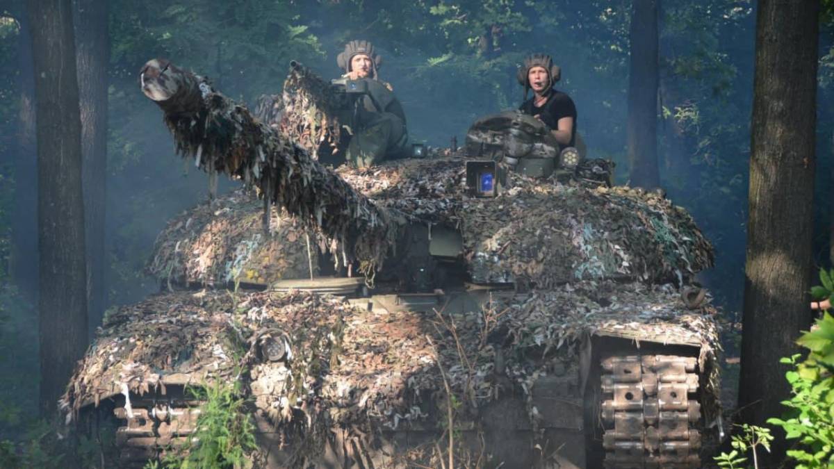 Загальні бойові втрати противника з 24.02.22 по 21.08.23 — Генштаб ЗСУ: 257930 (+460) осіб, 719 (+2) РСЗВ, 794 (+4) спецтехніки, 4358 (+12) танків