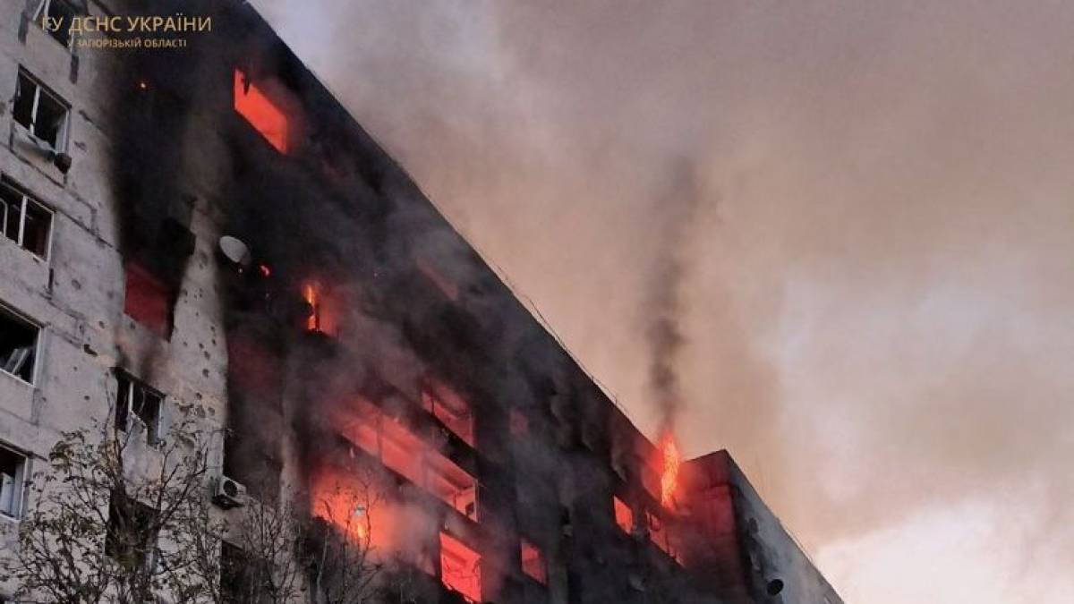 На Запоріжжі внаслідок ворожих обстрілів виникли чотири пожежі
