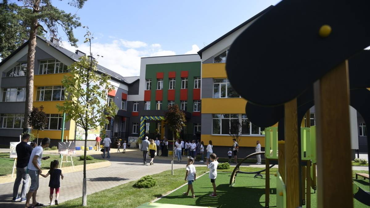 В Ірпені відкрили відбудований коштами Литви дитсадок «Рута»
