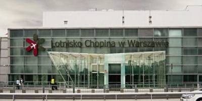 У Варшаві з аеропорту евакуювали близько 400 осіб через чоловіка, який їхав із України з гранатою