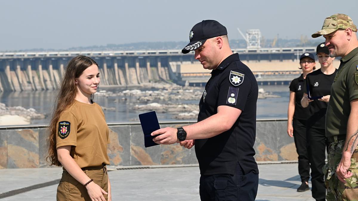 Запорізькі правоохоронці отримали нагороди – фото, відео