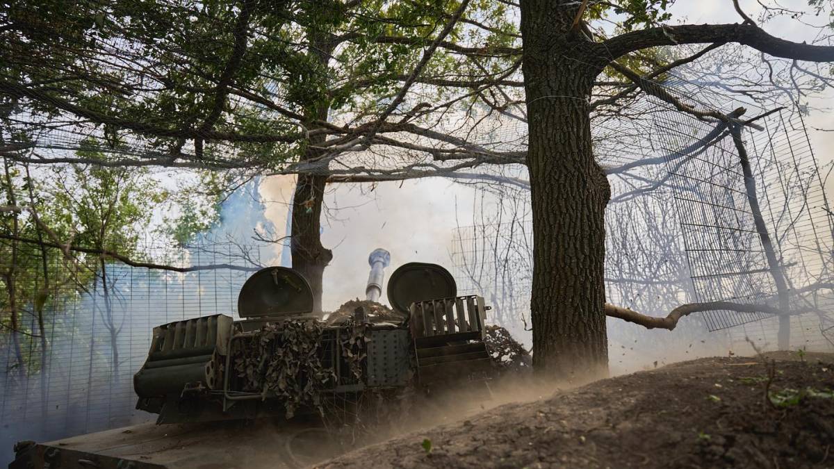 Загальні бойові втрати противника з 24.02.22 по 04.09.23 — Генштаб ЗСУ: 265120 (+460) осіб, 847 (+6) спецтехніки, 4481 (+37) БпЛА, 5611 (+29) артсистем )