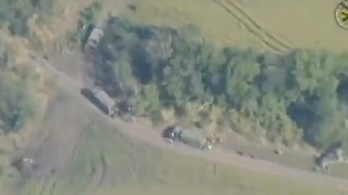 На Запоріжжі бійці Сил оборони спалили ворожу колону забезпечення