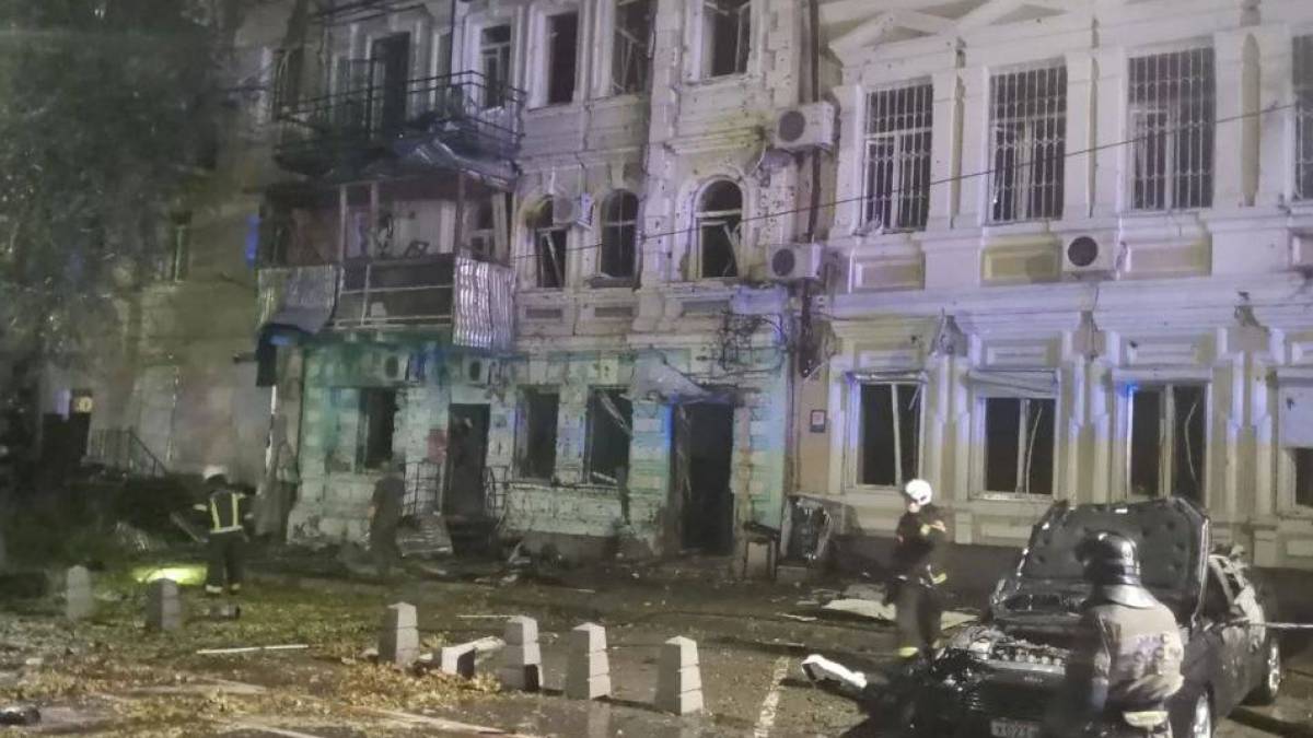 У Ростові-на-Дону біля штабу Південного військового округу стався вибух