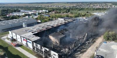 У Тернополі ліквідували масштабну пожежу на підприємстві