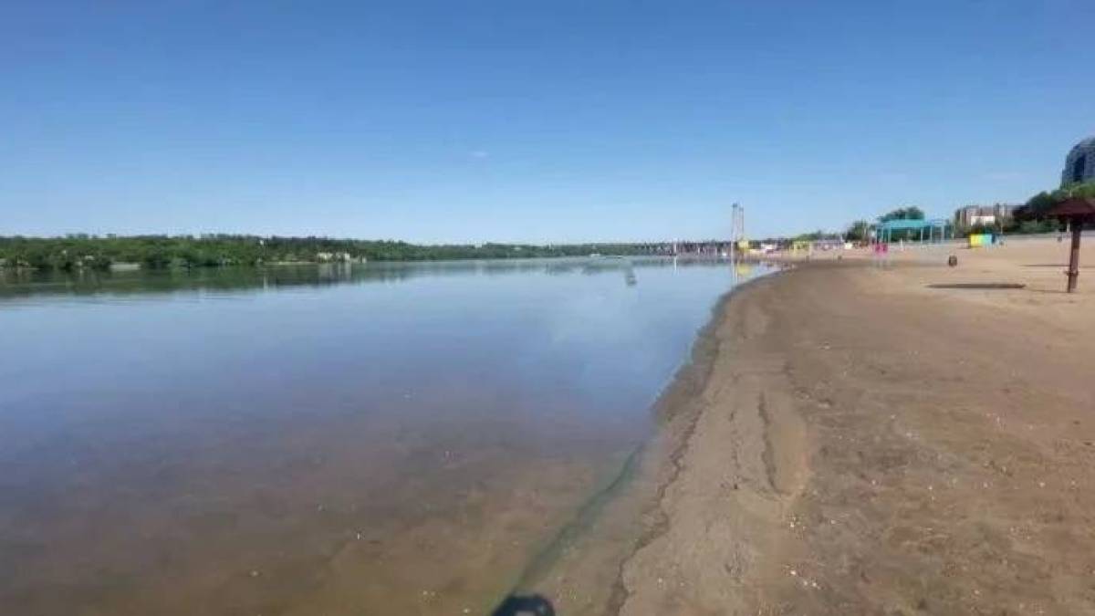 Уровень воды в Днепре в районе Запорожья резко снизился