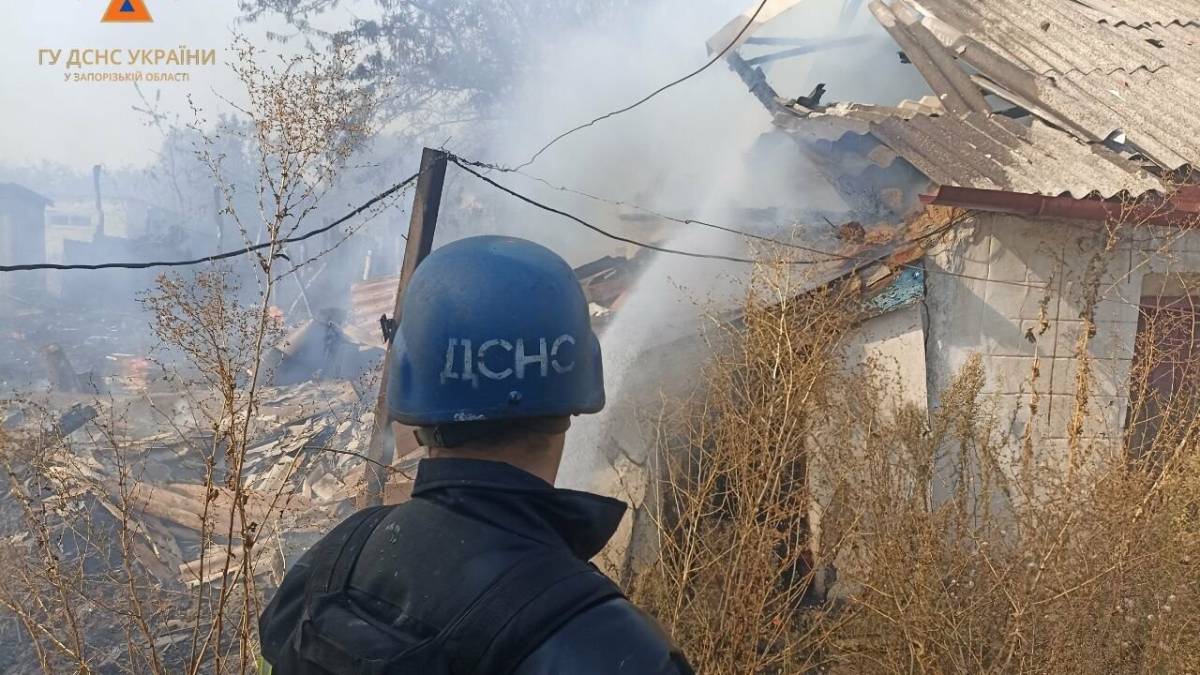 У Запорізькій області внаслідок обстрілів сталися 12 пожеж