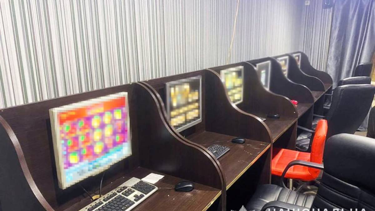 У Запоріжжі підпільними гральними закладами керував чоловік із колонії на Дніпропетровщині