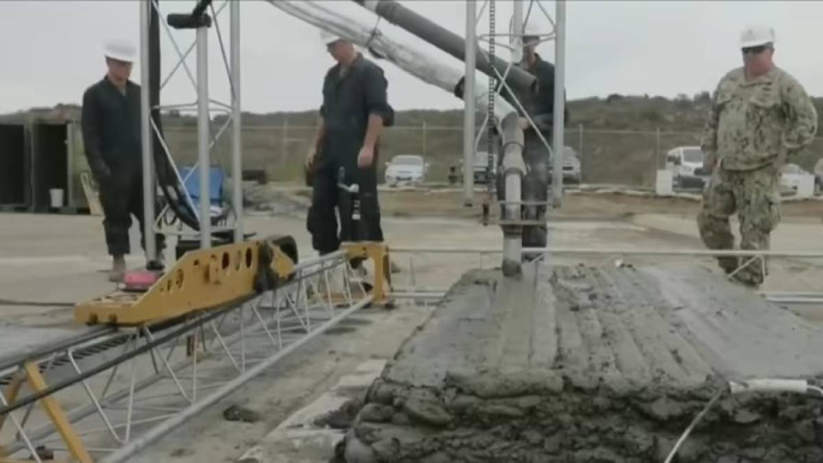 За допомогою 3D-принтерів, переданих США, українці зможуть виготовляти запчастини для військової техніки