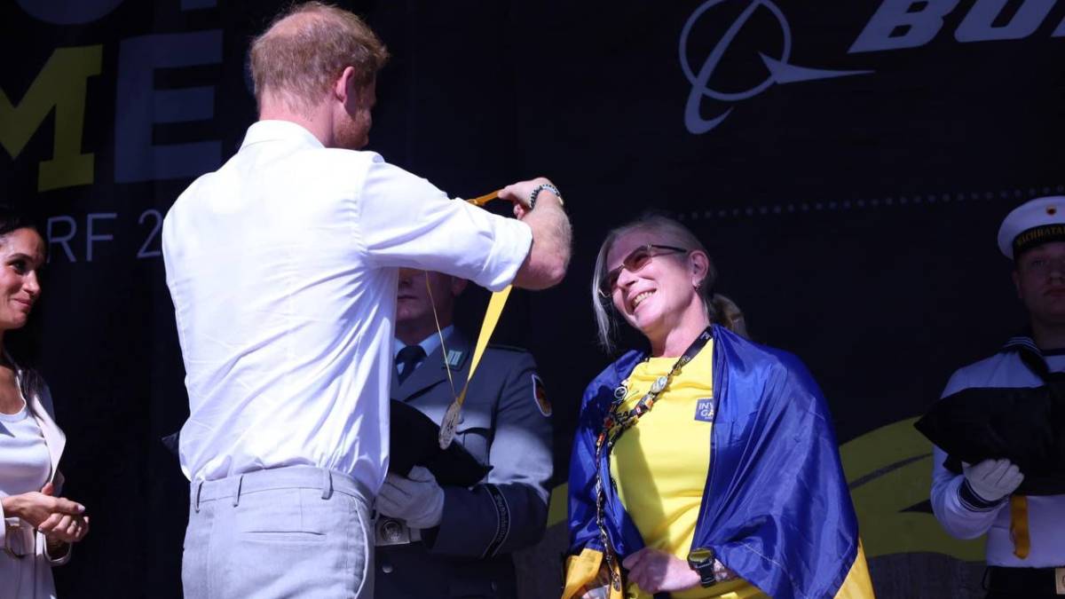 Юлію «Тайру» Паєвську привітали з медаллю особисто герцог та герцогиня Сассекські