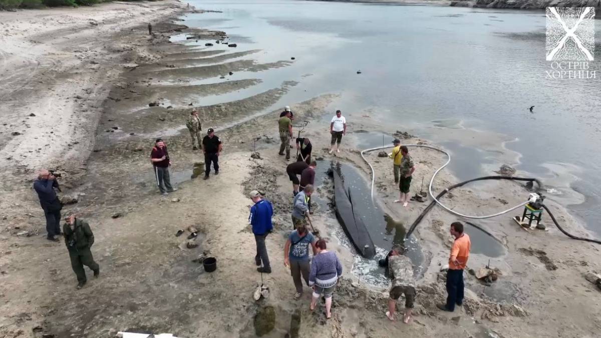 Національний заповідник «Хортиця» зняв фільм про знайдений в Дніпрі старовинний човен – відео