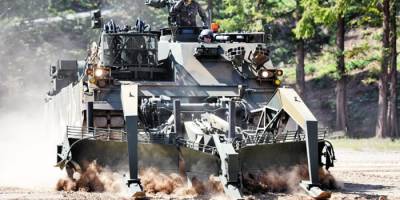 Південна Корея передасть Україні 2 машини для розмінування полів