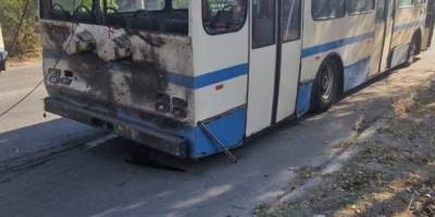 Російські війська обстріляли тролейбус у Херсоні: загинув сержант поліції