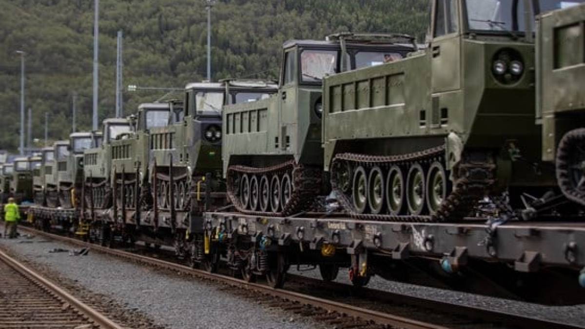 Норвегія передасть Україні близько 50 гусеничних вантажівок NM199 – Міноборони країни