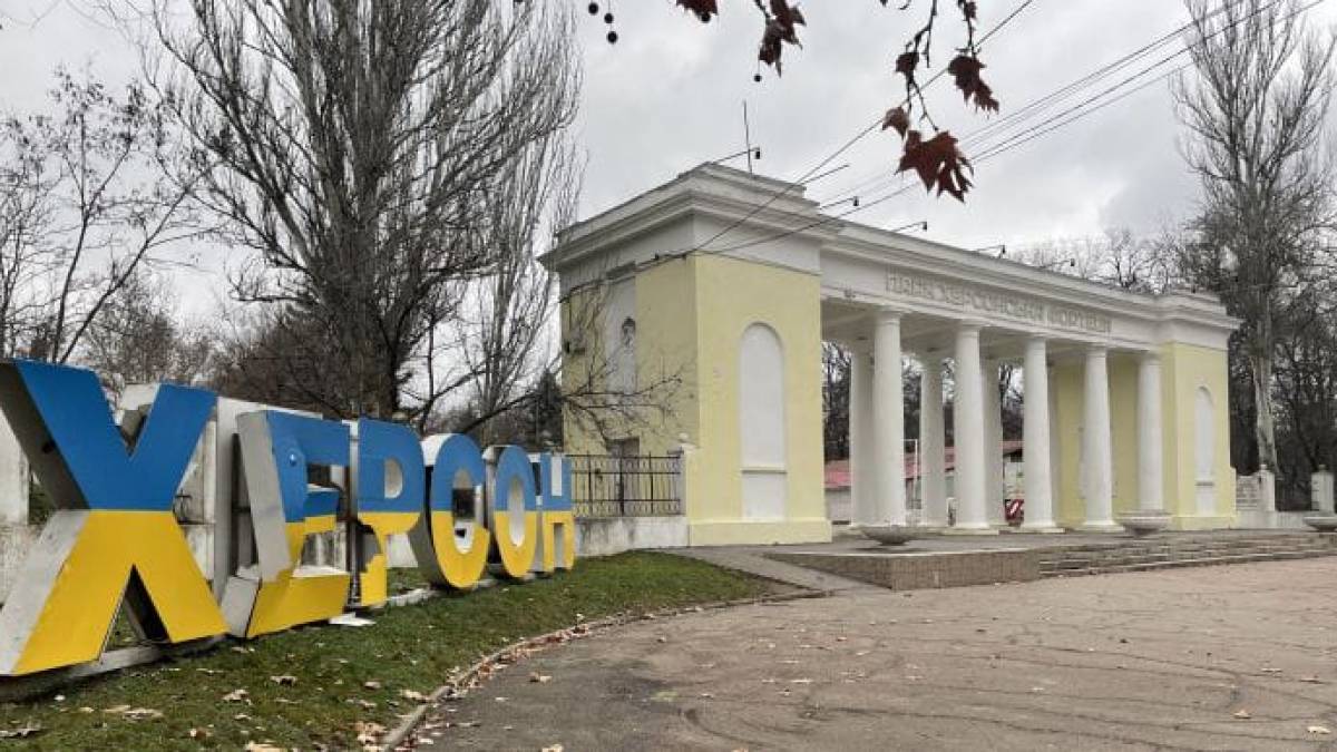 У Херсоні через ворожі обстріли у неділю постраждало вже шестеро цивільних
