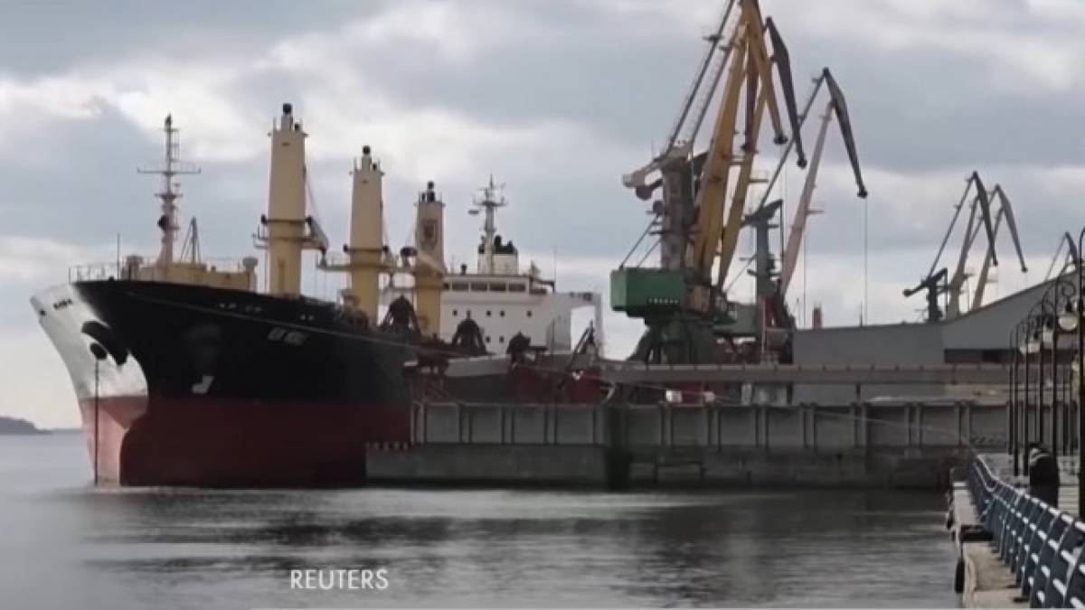 Українські порти вдалося залишили 50-м зі 100 суден, заблокованих після початку війни