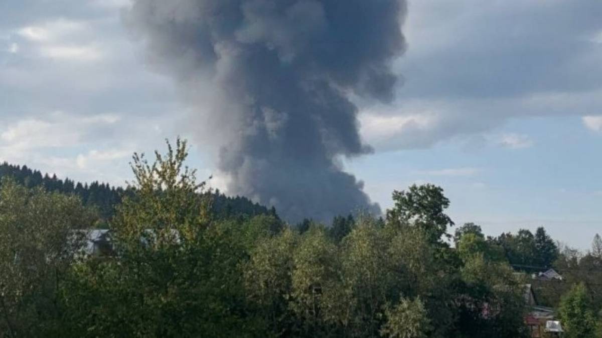 В Івано-Франківській області стався розрив нафтопроводу і пожежа, є постраждалі — ДСНС