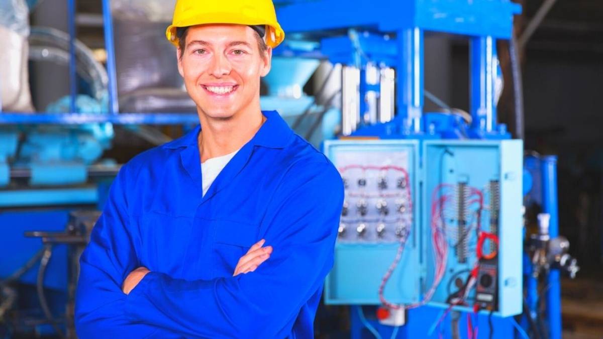 3 жовтня в Україні та світі — День техніків