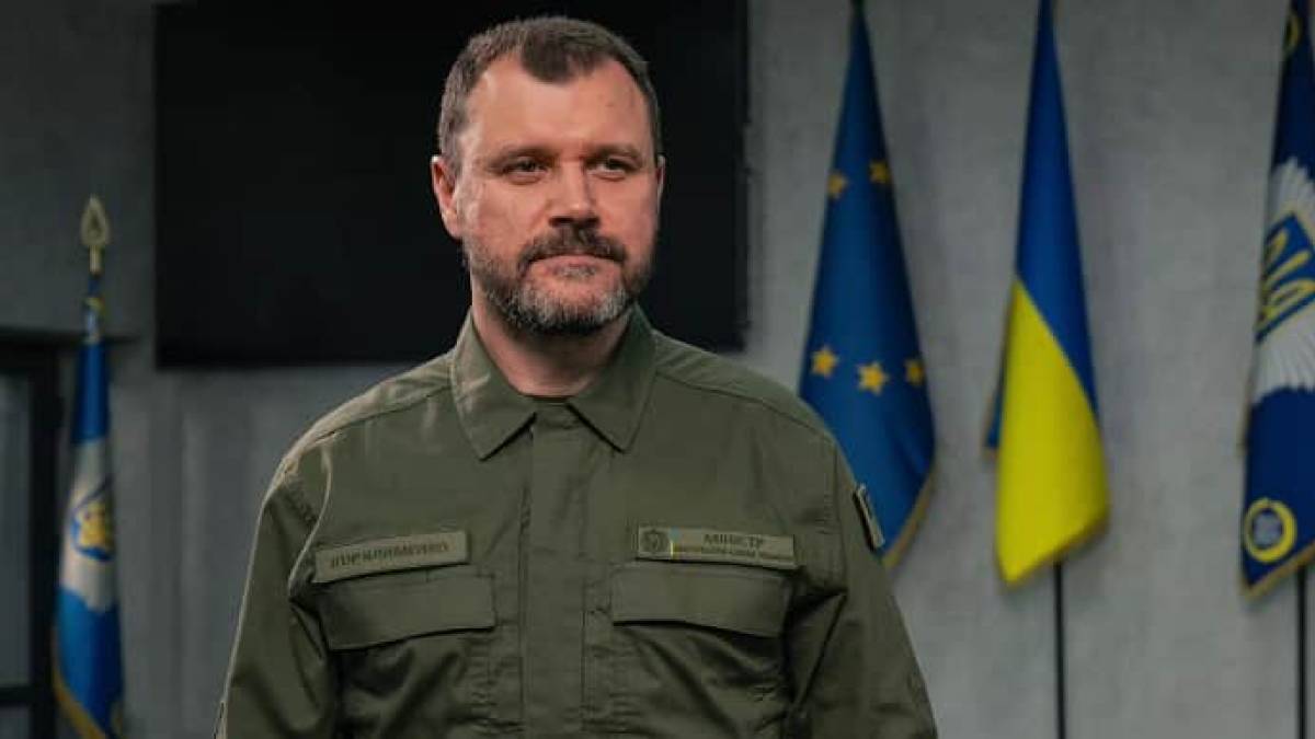 Чому у тилових регіонах діє комендантська година, пояснив міністр МВС Ігор Клименко