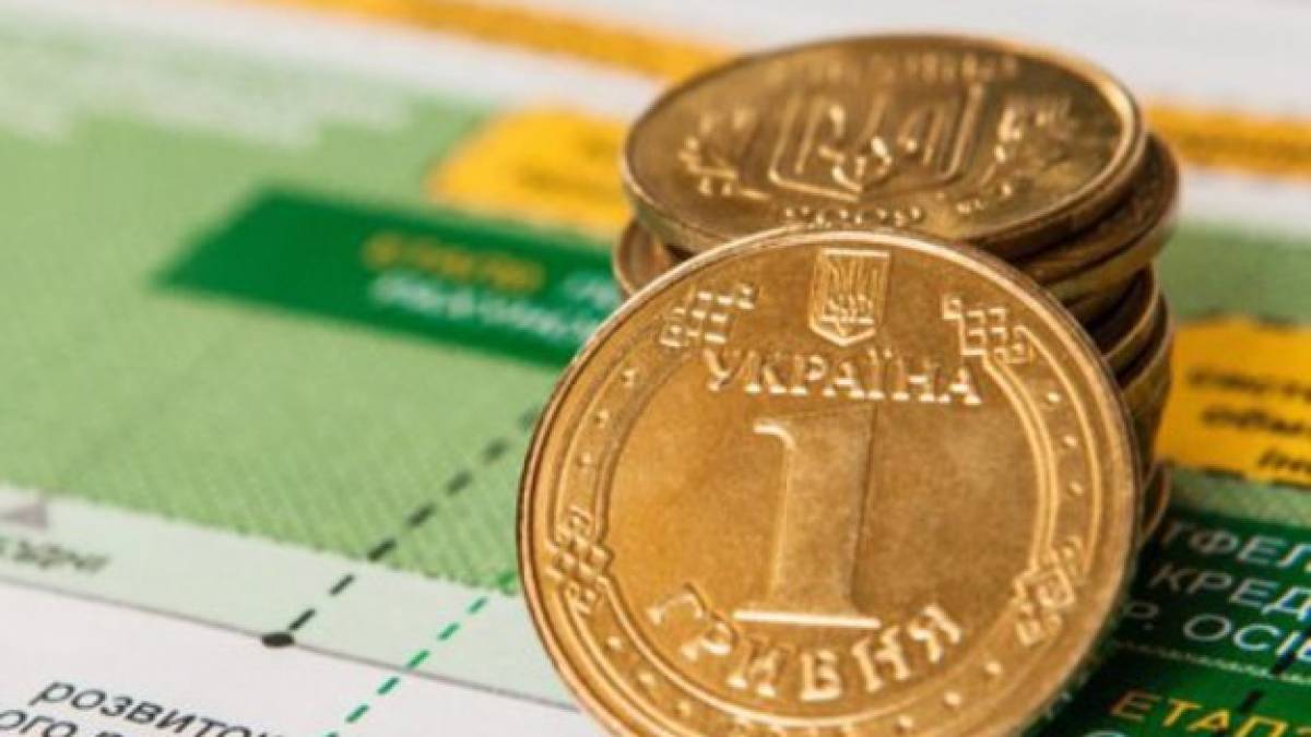 НБУ встановив офіційний курс валют на 6 жовтня: гривня знову послабшала