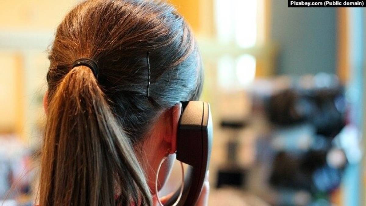 В Україні створили гарячу лінію юридичної допомоги для жінок із родин військових