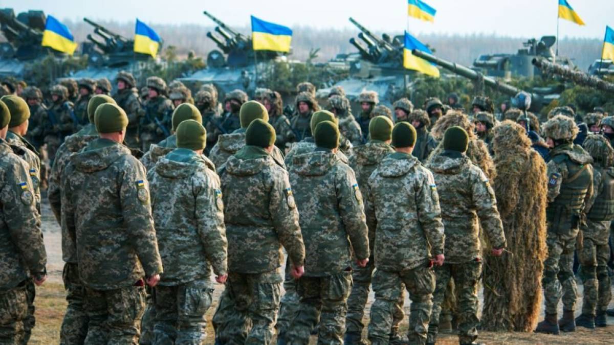 Глава держави ввів у дію рішення РНБО щодо виділення на оборону понад 21% ВВП