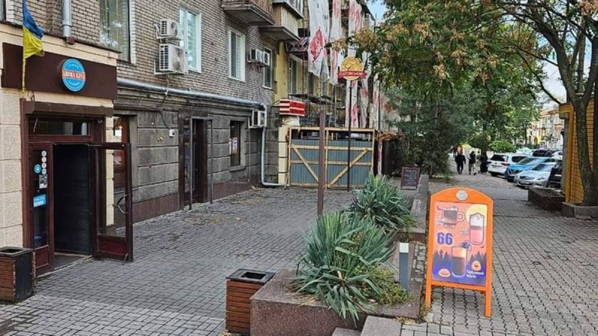 Запоріжжя продовжують звільняти від незаконно встановлених об’єктів