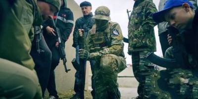 У Бердянську рашисти готують молодь до війни