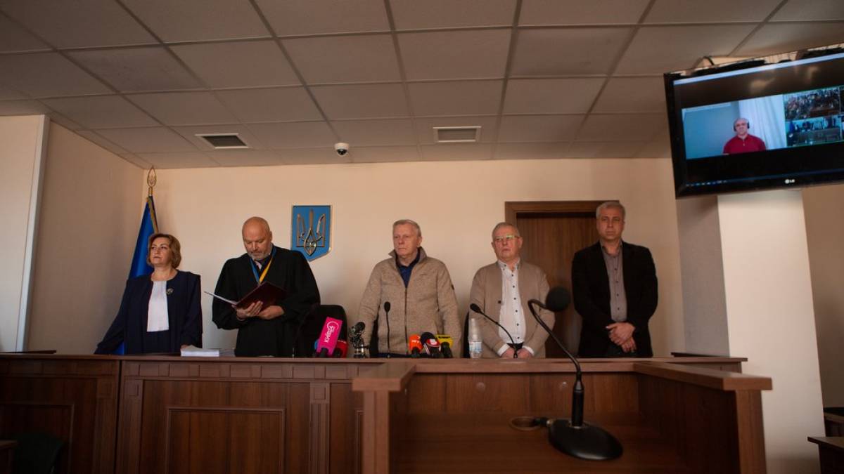 Суд оголосив вироки п’ятьом беркутівцям у справі розстрілів на Майдані