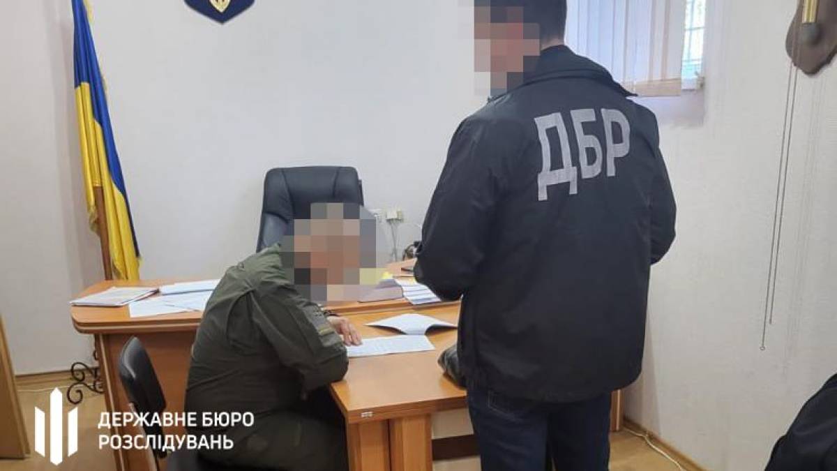 У Запоріжжі прокурор зі слідчим звинуватили у нападі на поліцейських тяжкохворого чоловіка