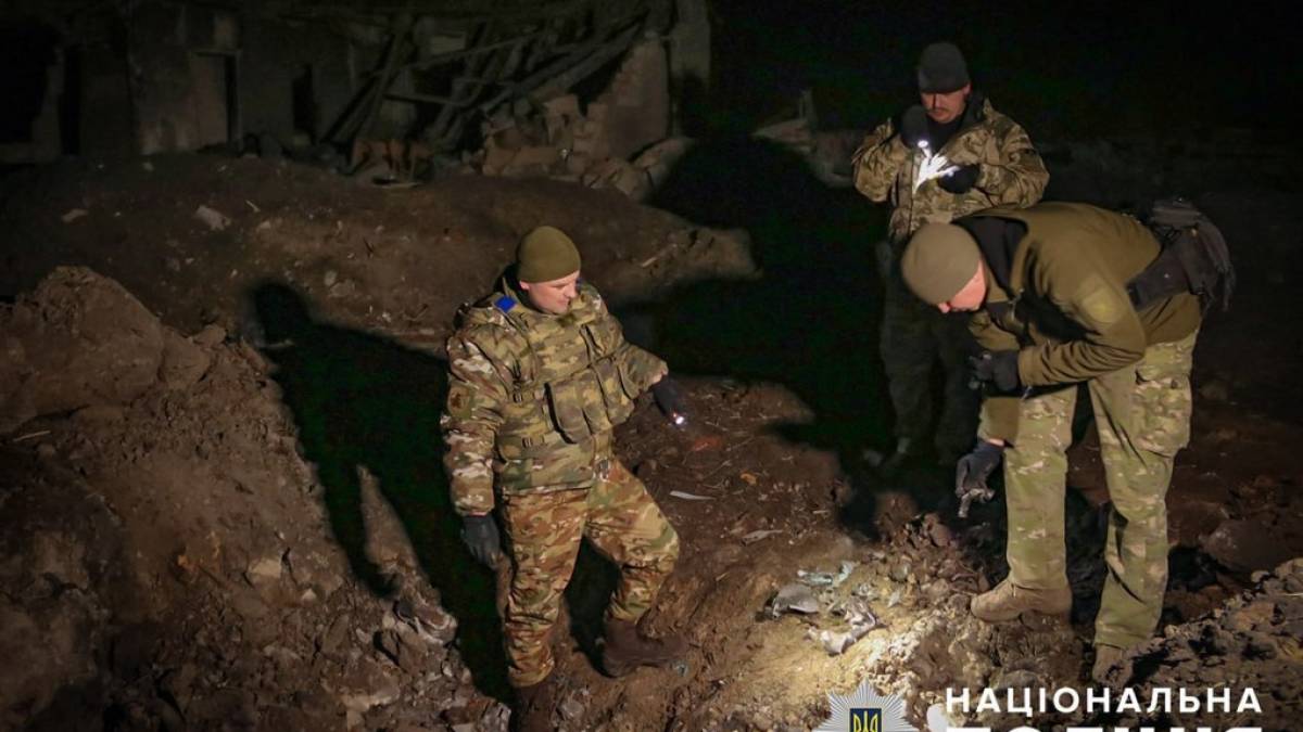 На Запоріжжі вибухотехніки поліції знищили 2500 боєприпасів, які не здетонували після ворожих атак